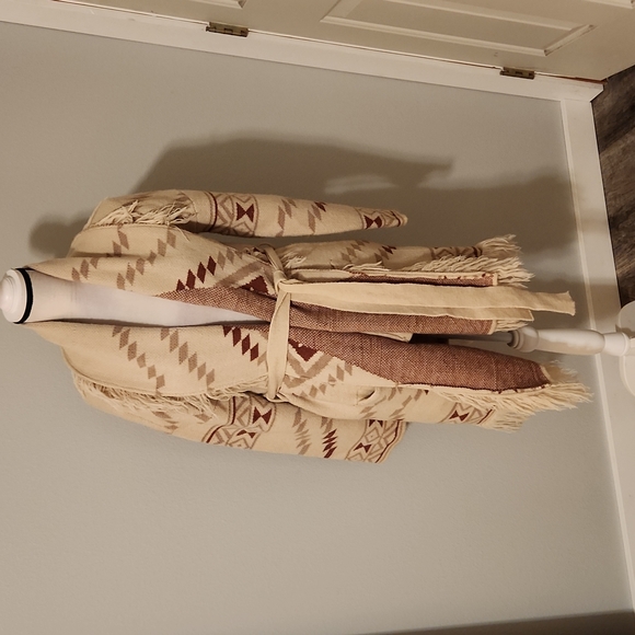 NWOT Vici tie sweater - Picture 6 of 10